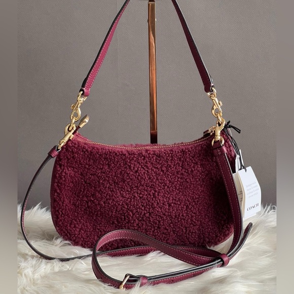 CE557 - Coach Teri Shoulder Bag with Coach Motif - Picture 8 of 14